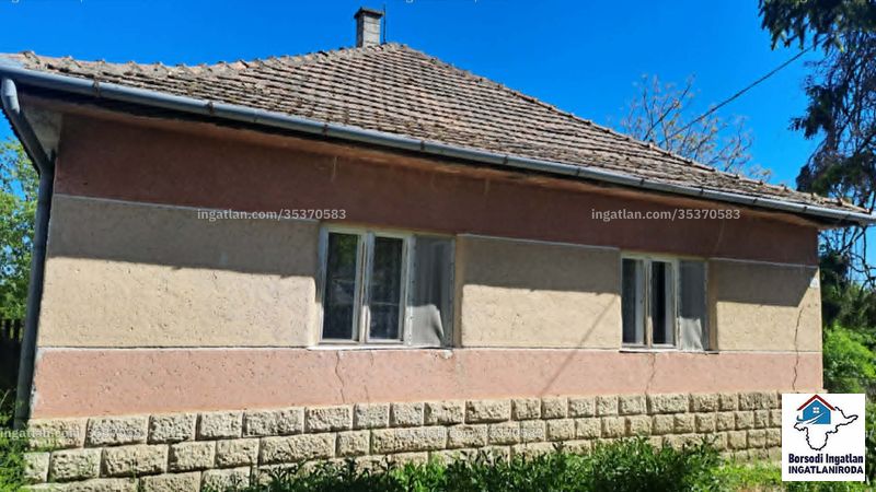 Listing photo