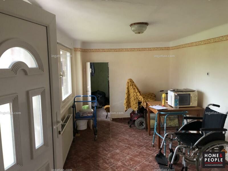 Listing photo