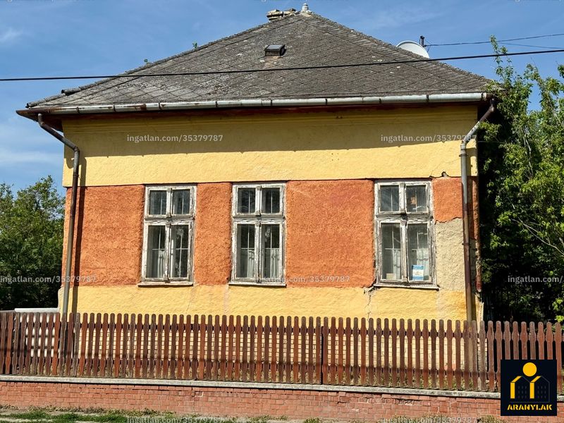 Listing photo