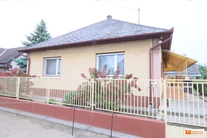 Listing photo