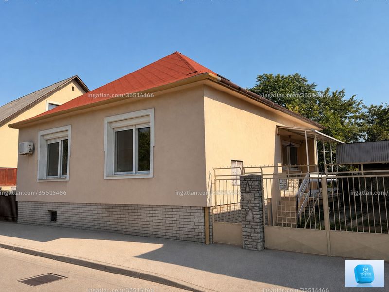 Listing photo