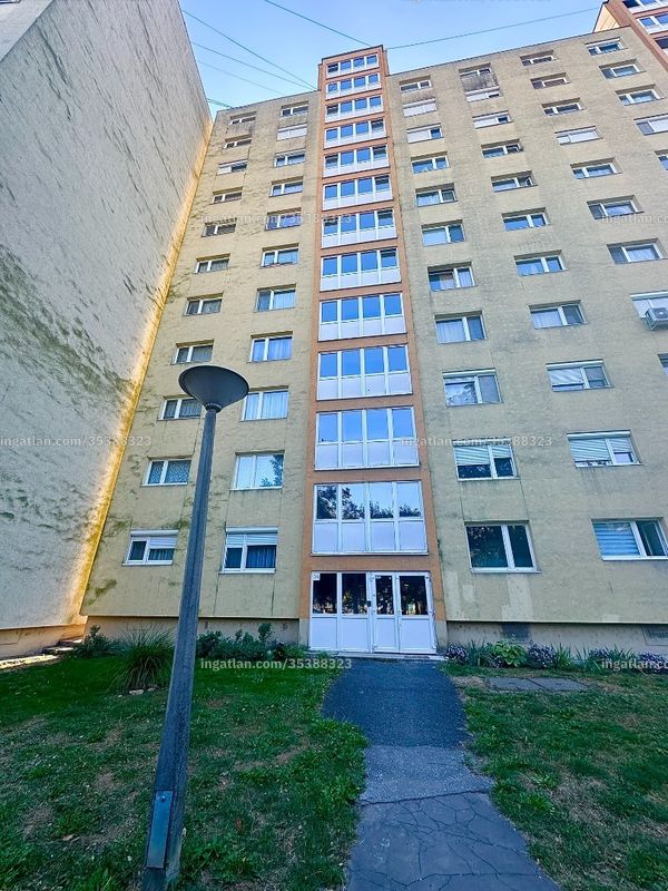 Listing photo