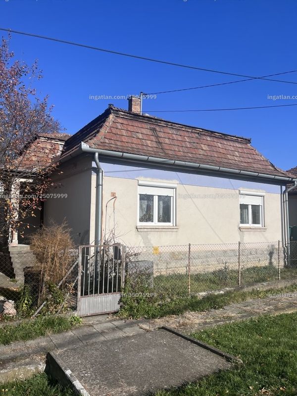 Listing photo