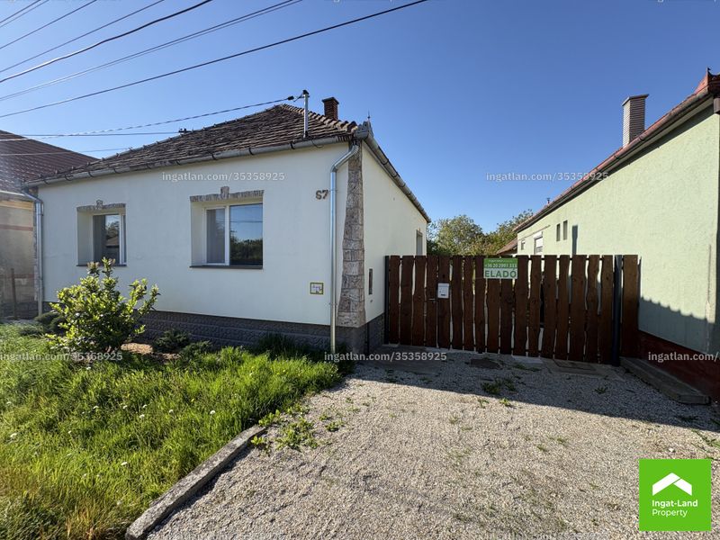Listing photo