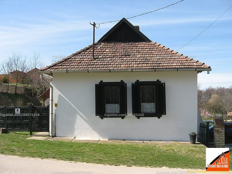 Hirdetés fotója