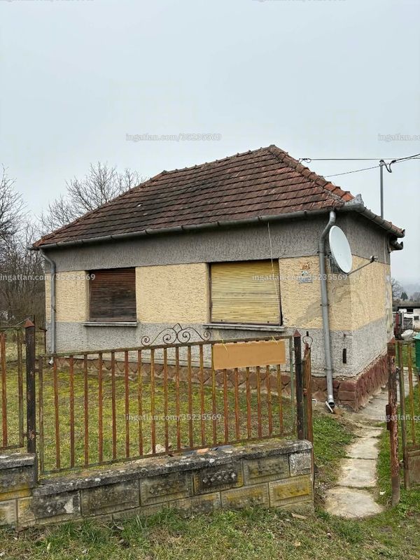 Listing photo