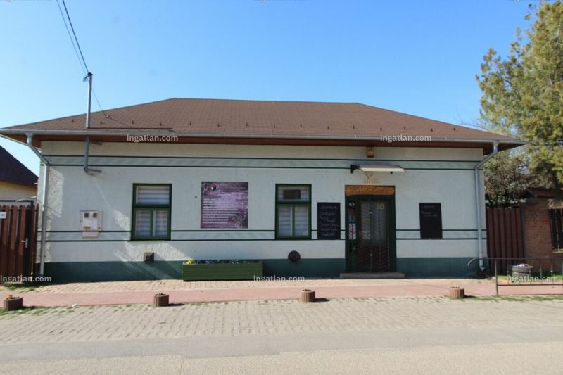 Listing photo