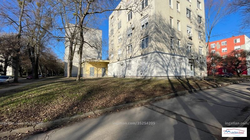 Listing photo