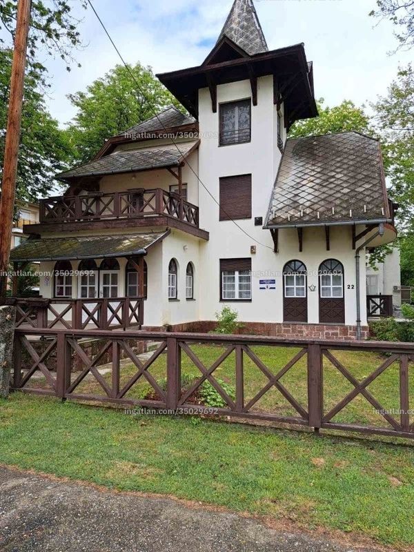 az épület kívülről