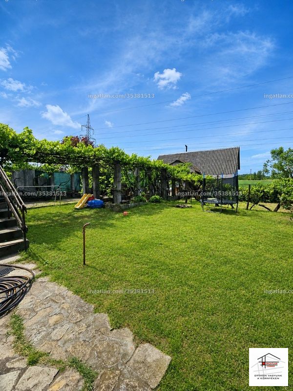 Listing photo