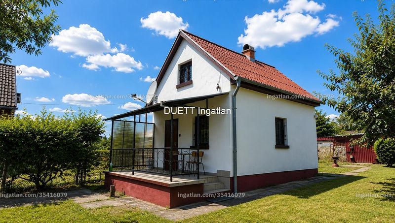 Listing photo