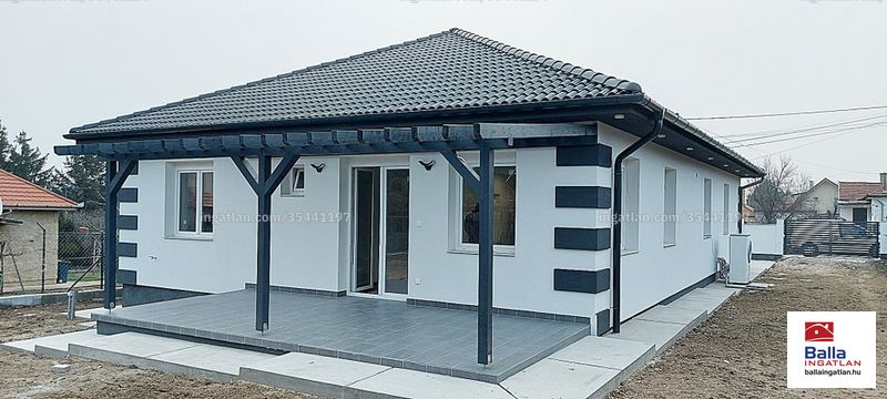 Listing photo