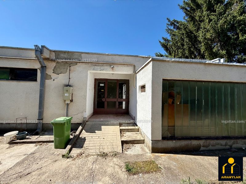 Listing photo