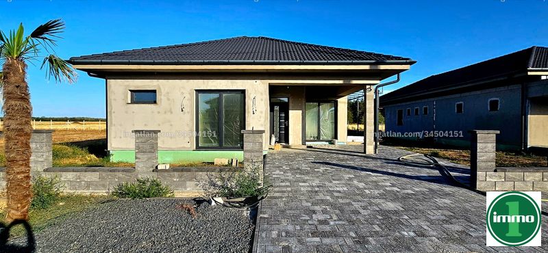 Hirdetés fotója