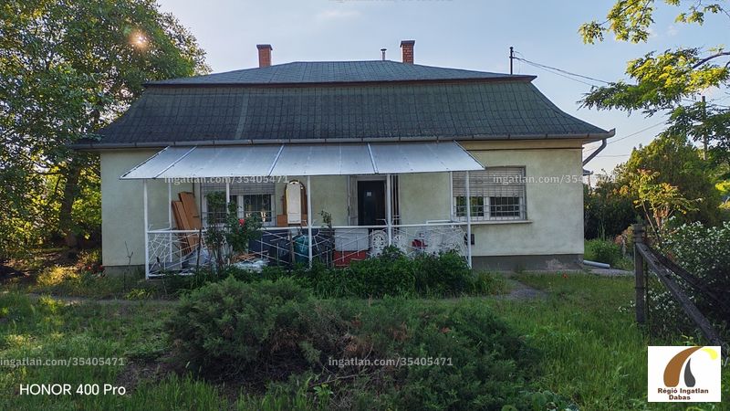 Listing photo
