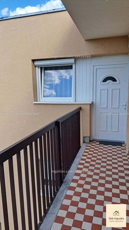 Listing photo