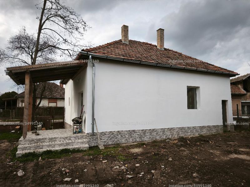 Listing photo