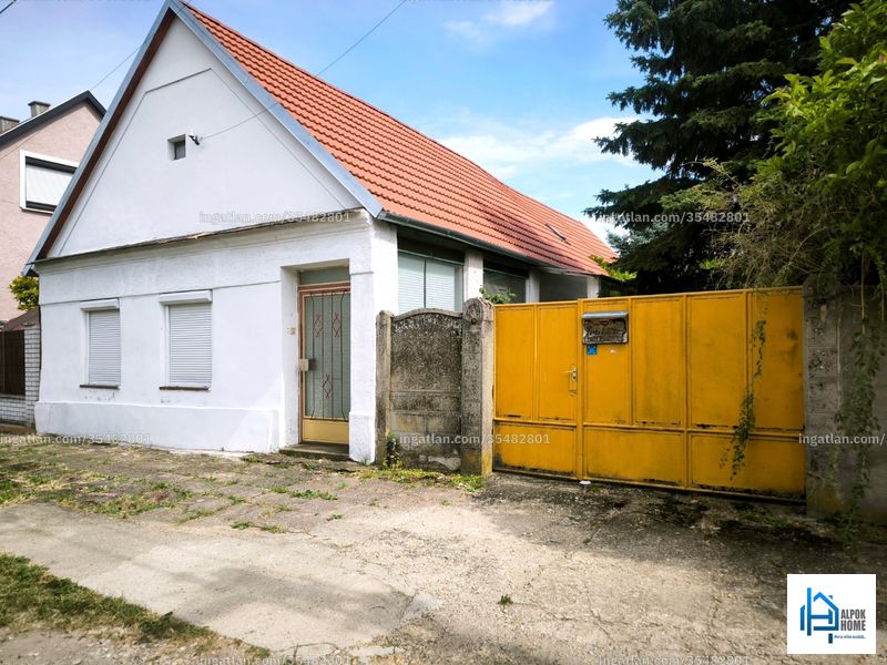 Hirdetés fotója