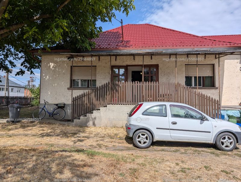 Listing photo