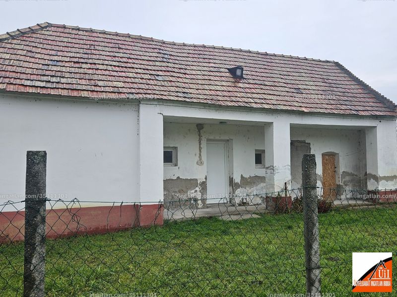 Hirdetés fotója