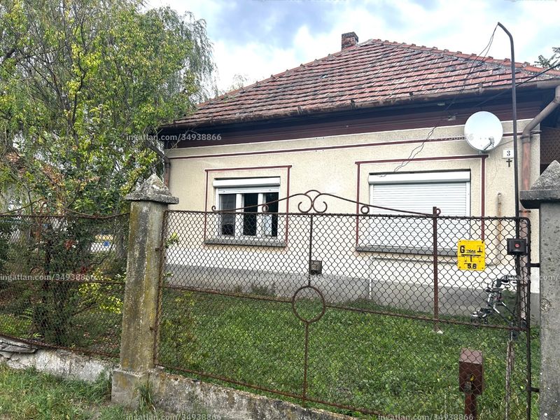 Listing photo