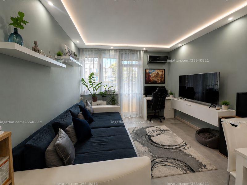 Listing photo