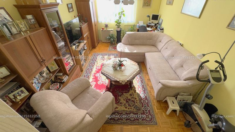 Listing photo