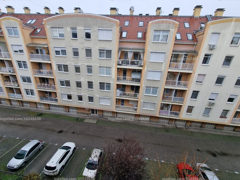 az épület kívülről