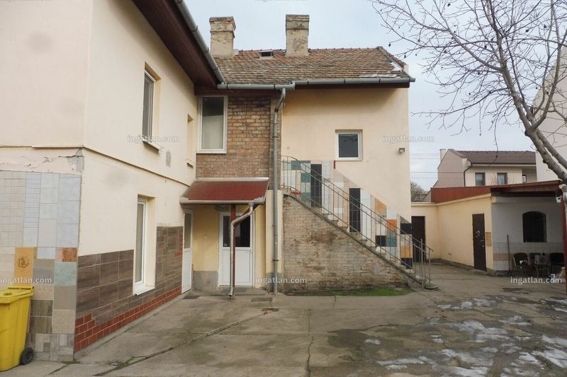 Listing photo