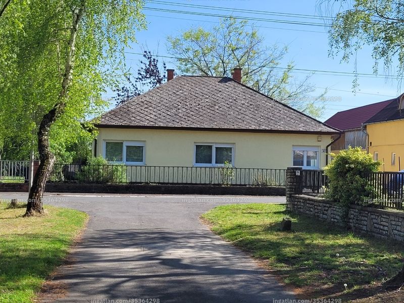 Listing photo
