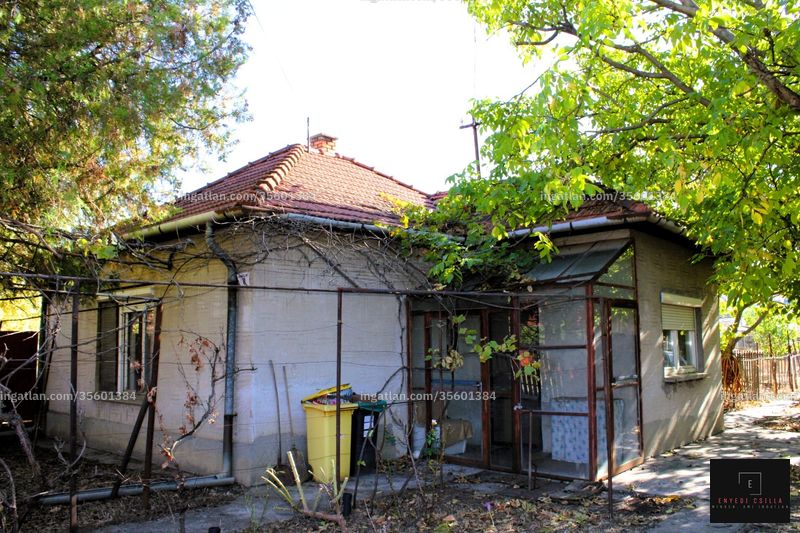 entrance from the outside