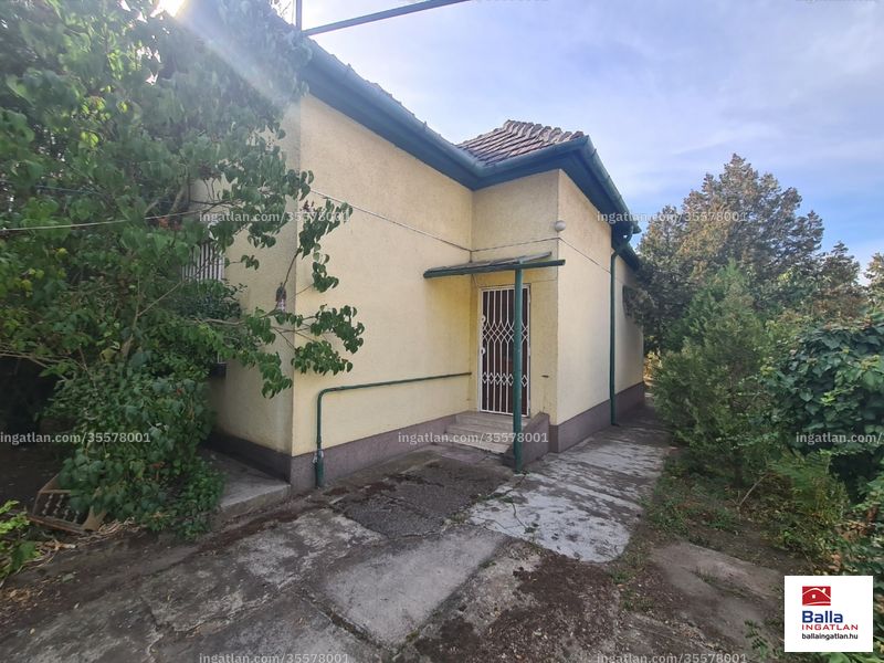 Listing photo