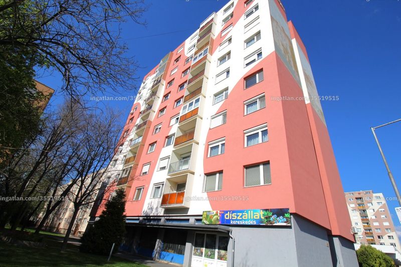 Listing photo