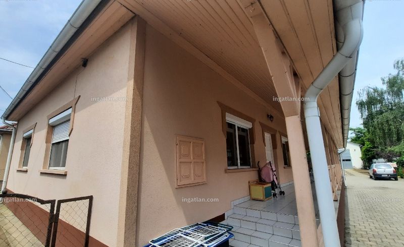 Listing photo