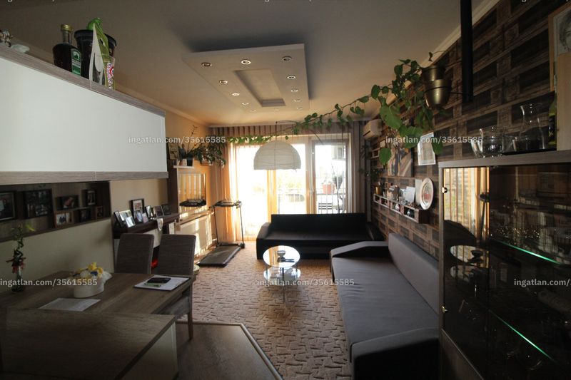 Hirdetés fotója