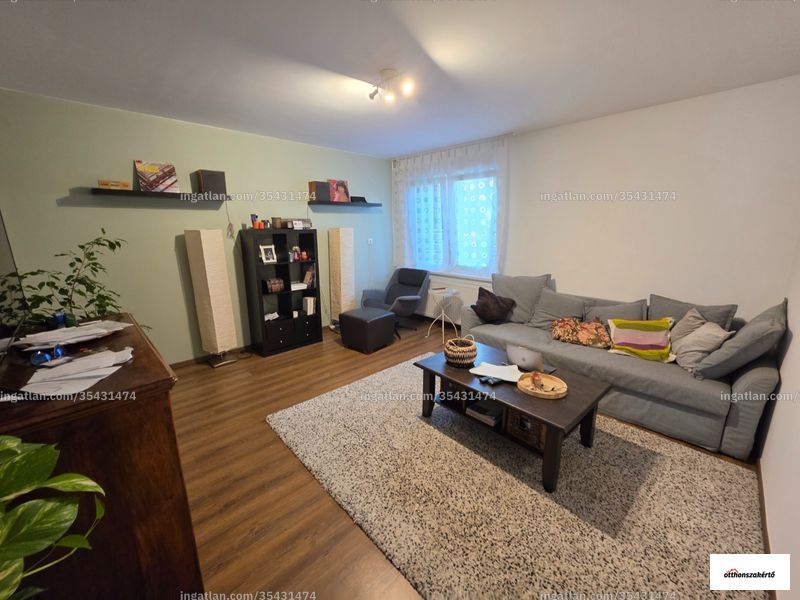 Listing photo