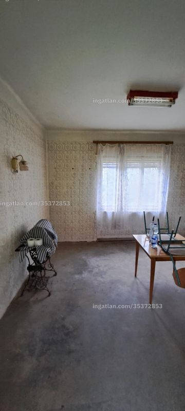 Hirdetés fotója