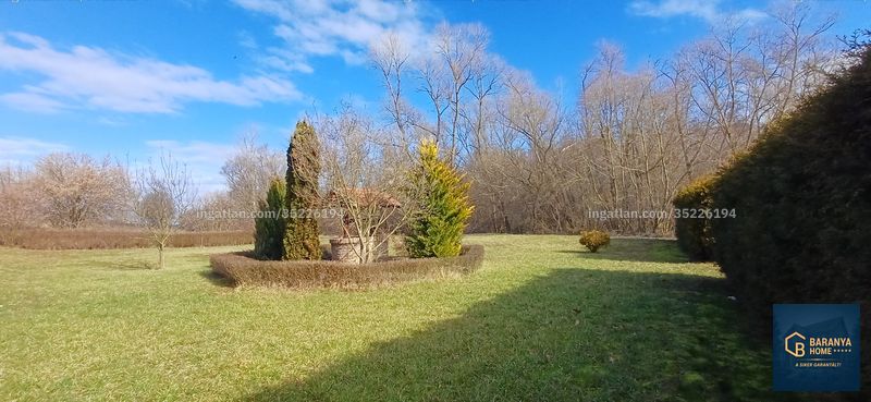 Hirdetés fotója