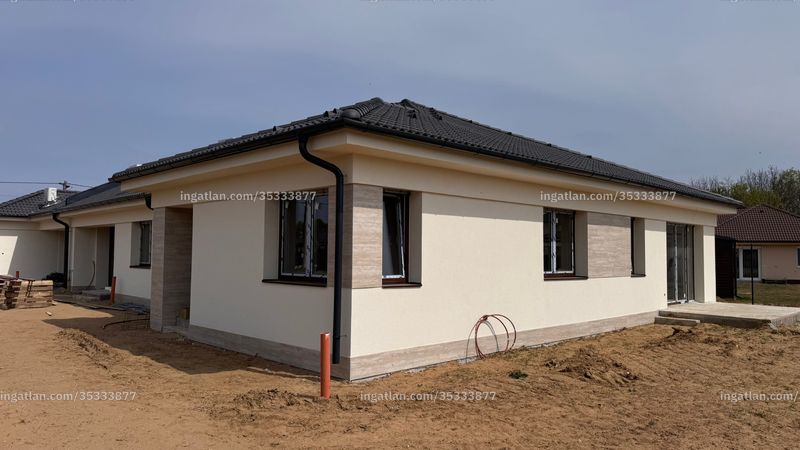 az épület kívülről