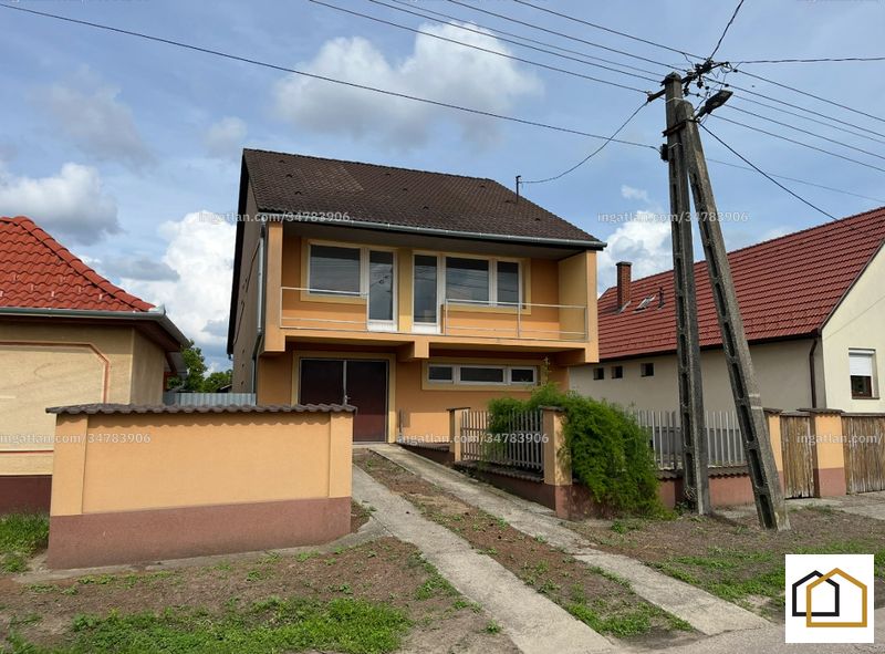 Listing photo
