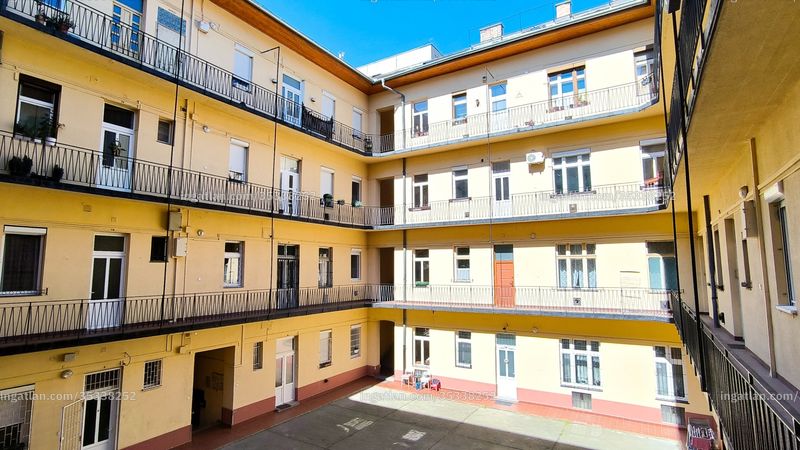 Listing photo