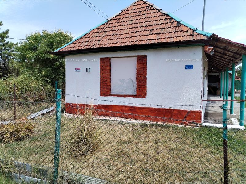 Listing photo