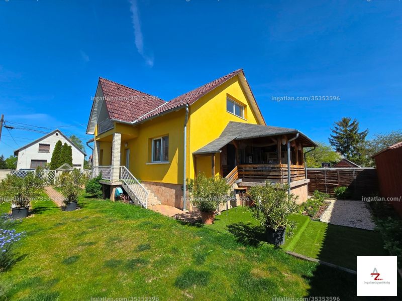 Listing photo