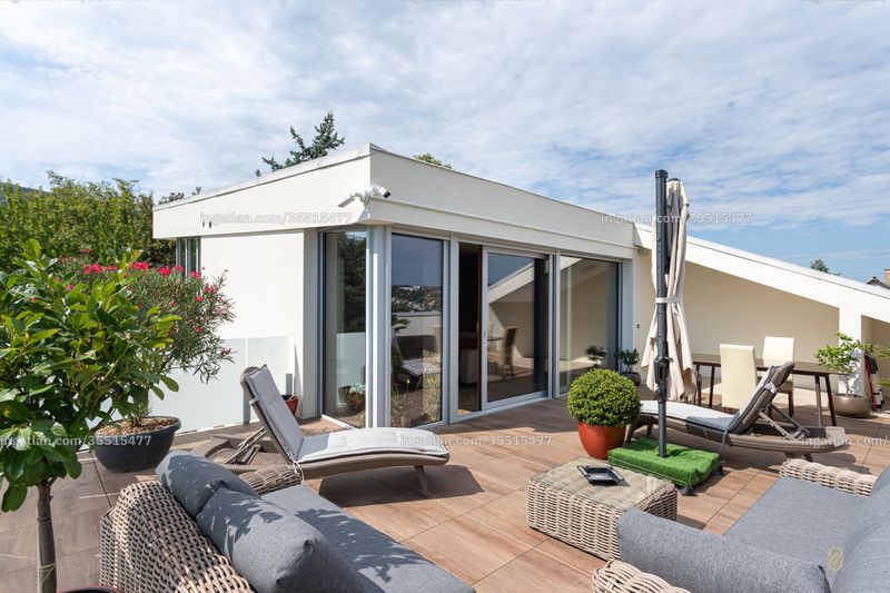 roof terrace