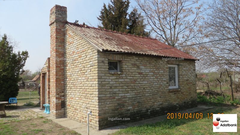 Listing photo