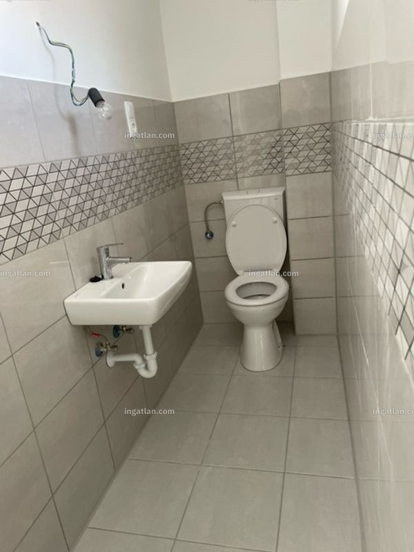 Hirdetés fotója