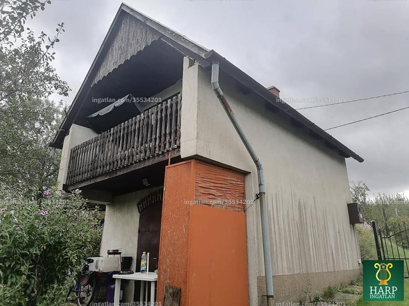 Listing photo