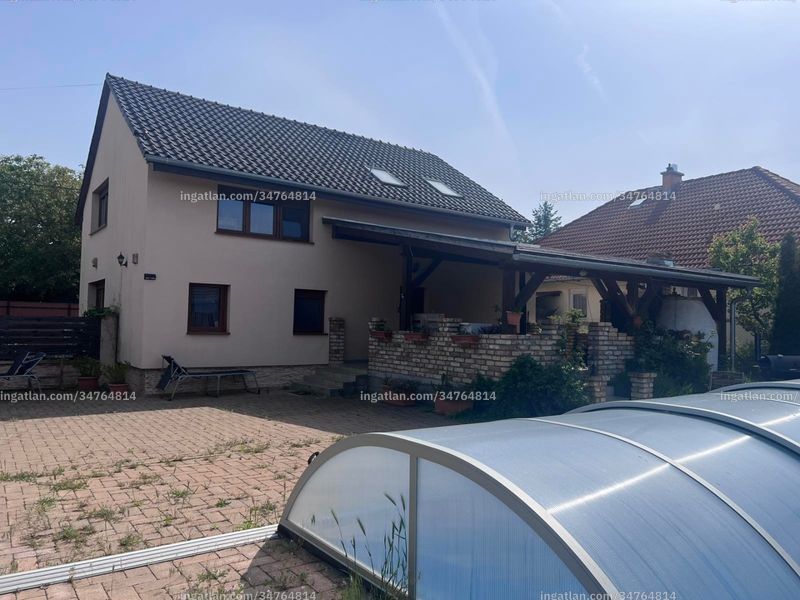 az épület kívülről