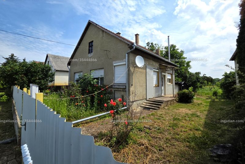 Listing photo