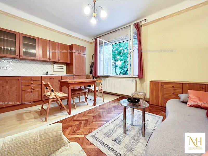 Listing photo